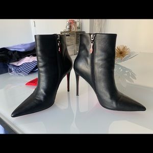 Christian louboutin ankle boot heel